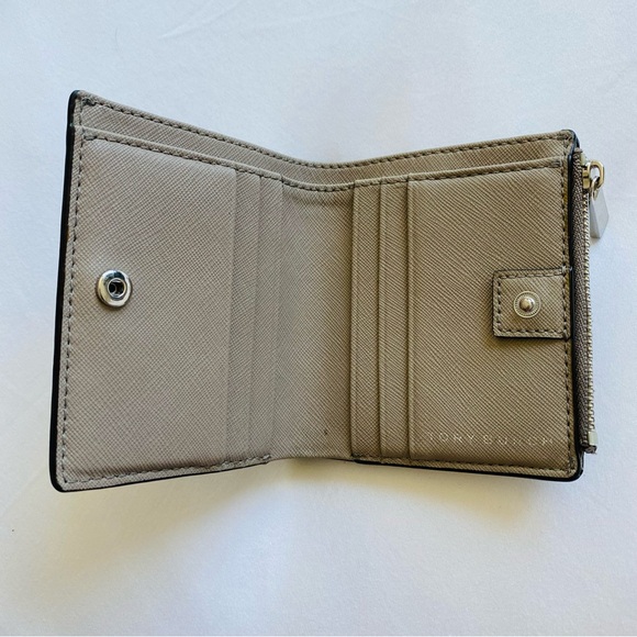 Tory Burch Bi-Fold Leather Wallet - Picture 2 of 4